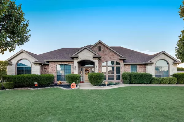 6011 Country South Lane, Midlothian, TX 76065