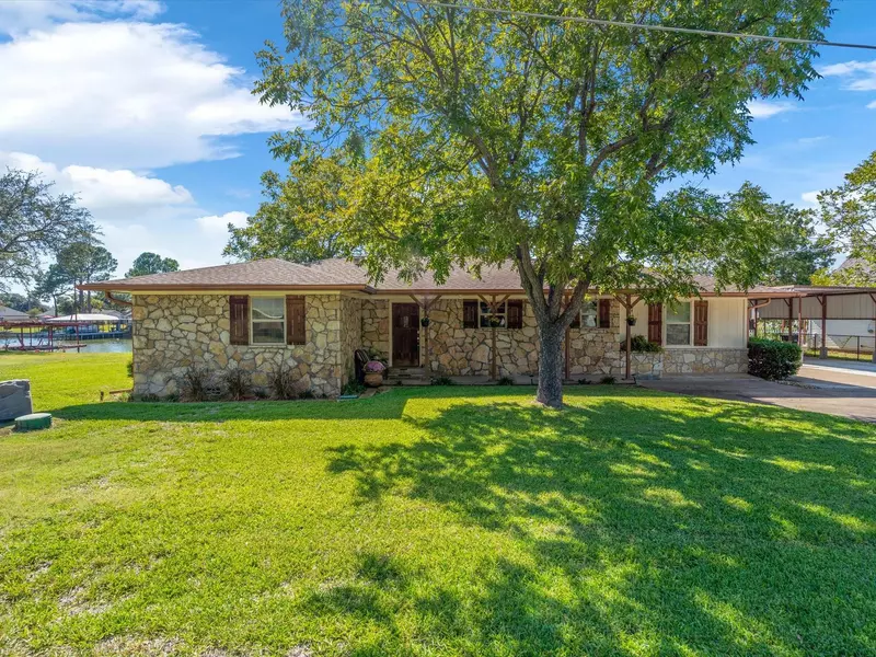 4606 E Holiday Estates Court, Granbury, TX 76049