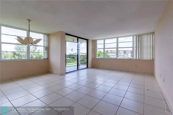 Pembroke Pines, FL 33026,900 Saint Charles Pl  #612