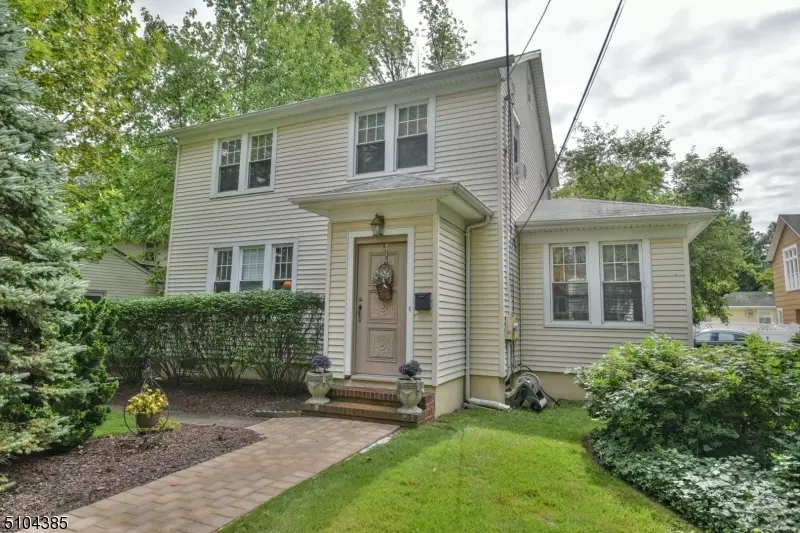 35 Lake St, Westwood Boro, NJ 07675