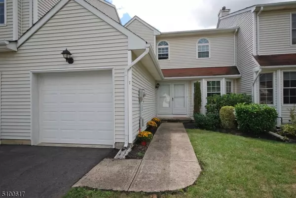 7 Iroquois Trl, Branchburg Twp., NJ 08876