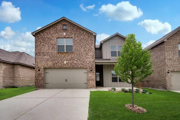 360 Lone Wolf Trail, Fort Worth, TX 76120