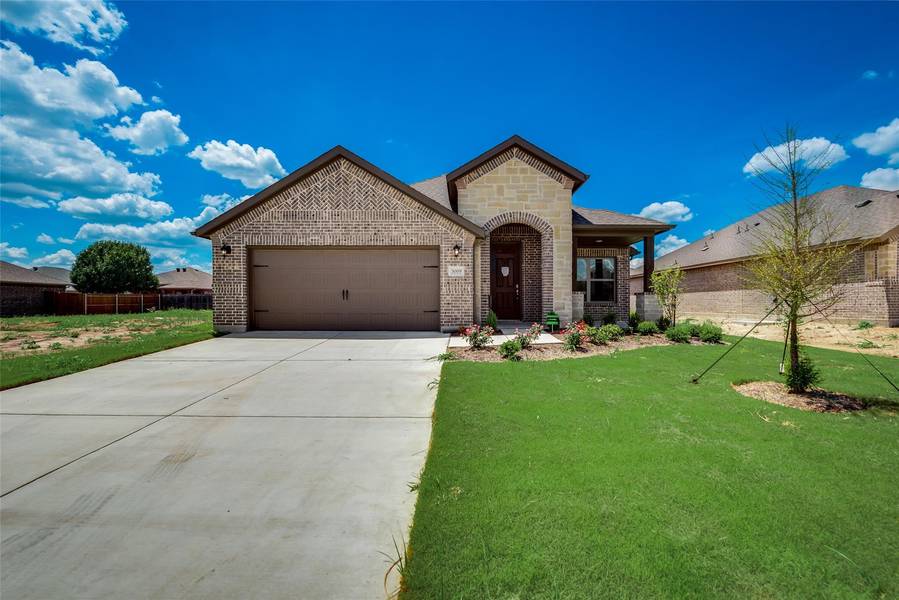 3009 Cliffview Drive, Sanger, TX 76266