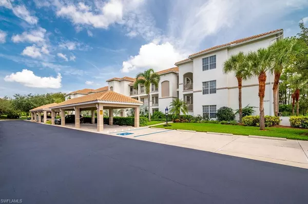 8239 Parkstone PL #4-204, Naples, FL 34120