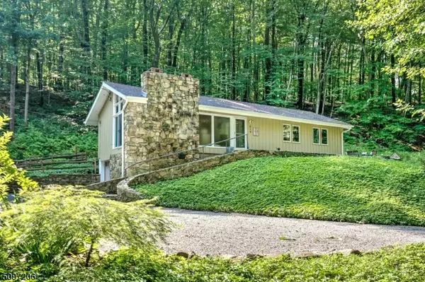 219 Rocky Run Rd, Lebanon Twp., NJ 08826