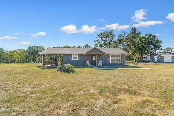 151 Fcr 1128, Streetman, TX 75859