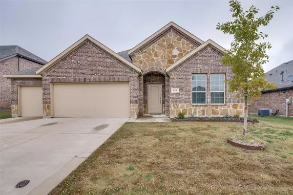 545 Declaration Way, Fate, TX 75189