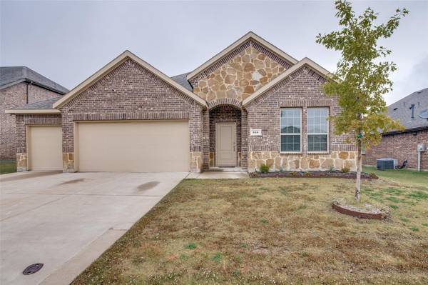 545 Declaration Way, Fate, TX 75189