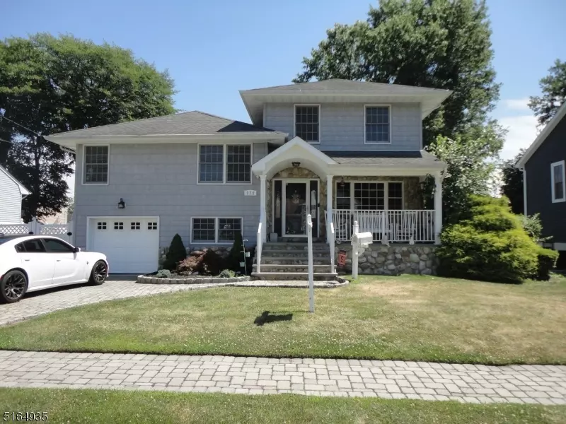 172 Graham Ter, Saddle Brook Twp., NJ 07663