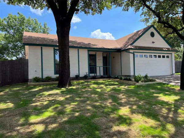 3622 Sandhurst Drive, Arlington, TX 76001