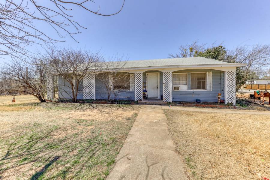 1401 W Elm Street, Breckenridge, TX 76424