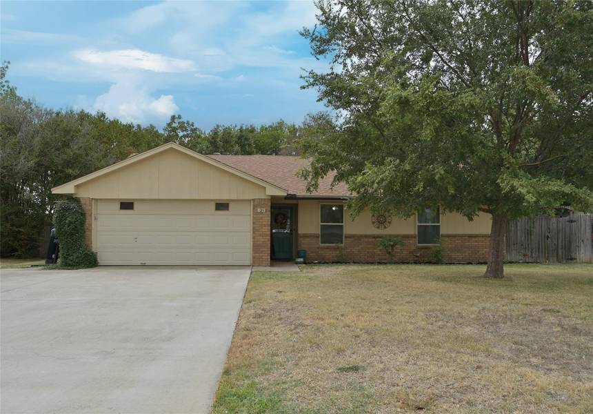 125 W 5th Street, Krum, TX 76249