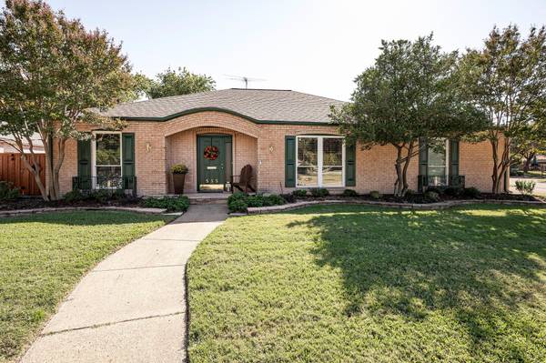 535 Winchester Drive, Richardson, TX 75080