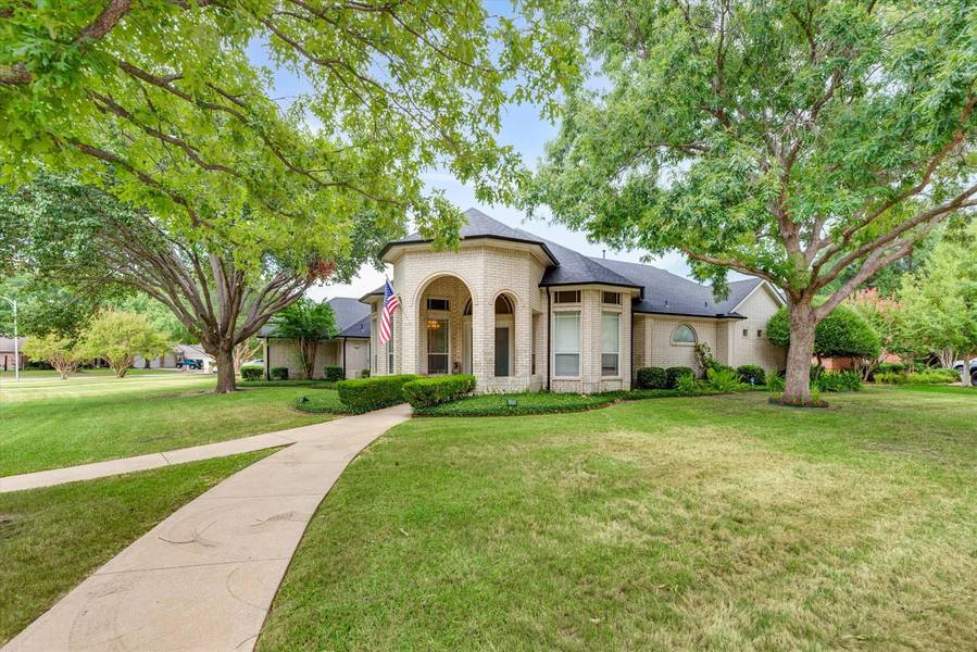 8 Velvet Court, Mansfield, TX 76063