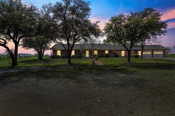 5684 Florence Road, Justin, TX 76247