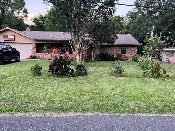 8565 Meadow Parkway Drive, Shreveport, LA 71108