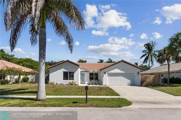 Boca Raton, FL 33487,407 NW 72nd St