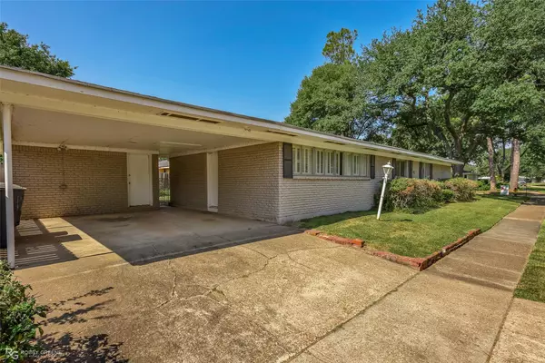 Shreveport, LA 71105,451 Gloria Avenue