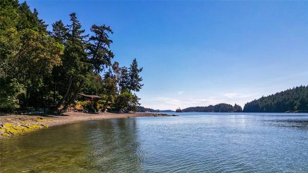 Salt Spring, BC V8K 1S5,135 Kingfisher Lane