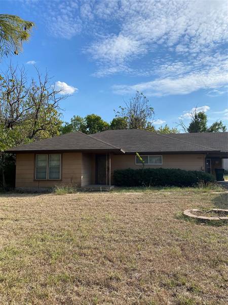 2701 AILEEN, Greenville, TX 75402