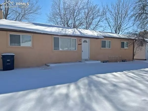 1613 Newcastle ST, Colorado Springs, CO 80907