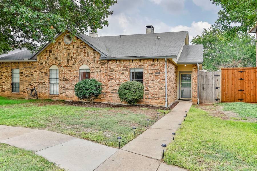 2935 Northrope Street, Euless, TX 76039