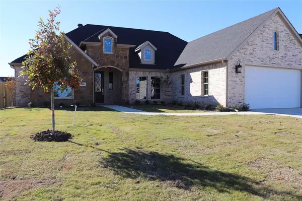 Cleburne, TX 76033,904 Bentwood Lane