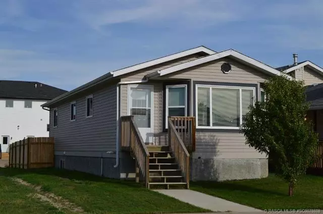 Brooks, AB T1R 1K4,228 16 ST E