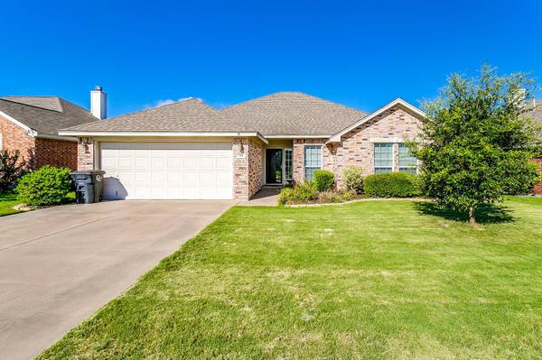 711 Park Ridge Drive, Cleburne, TX 76033