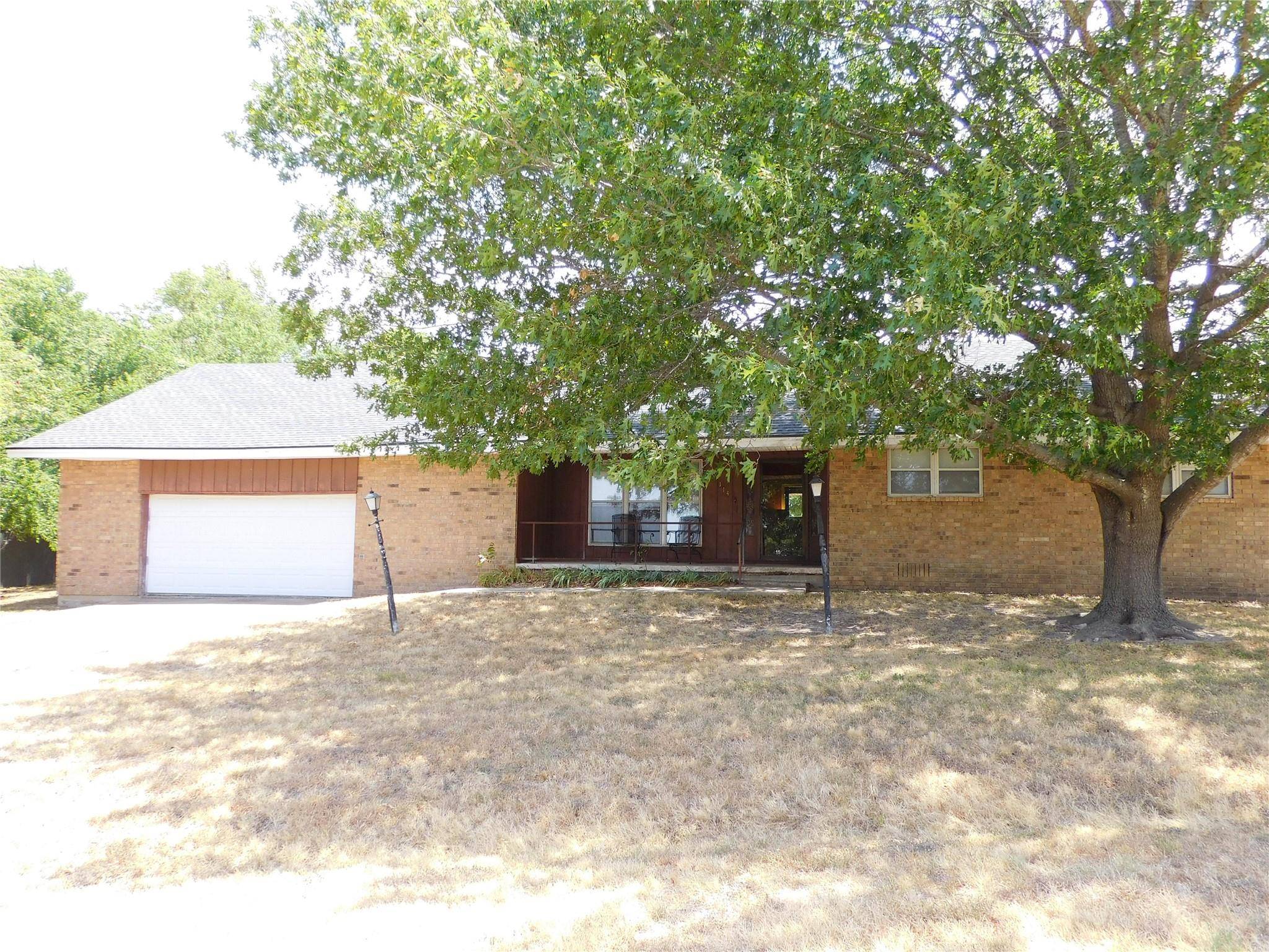 Hubbard, TX 76648,114 Circle Drive