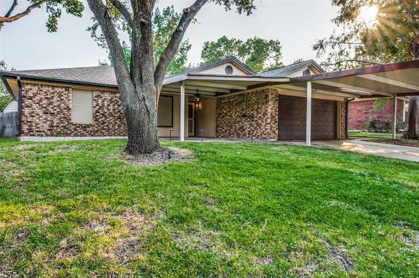 6436 Whitehurst Drive, Watauga, TX 76148