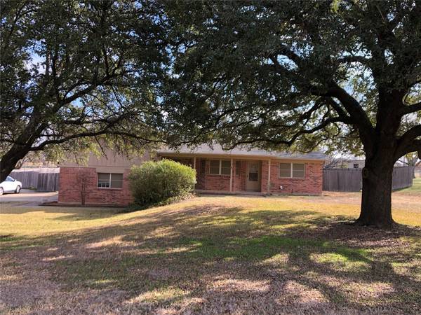 1701 Valley View Road, Crowley, TX 76036