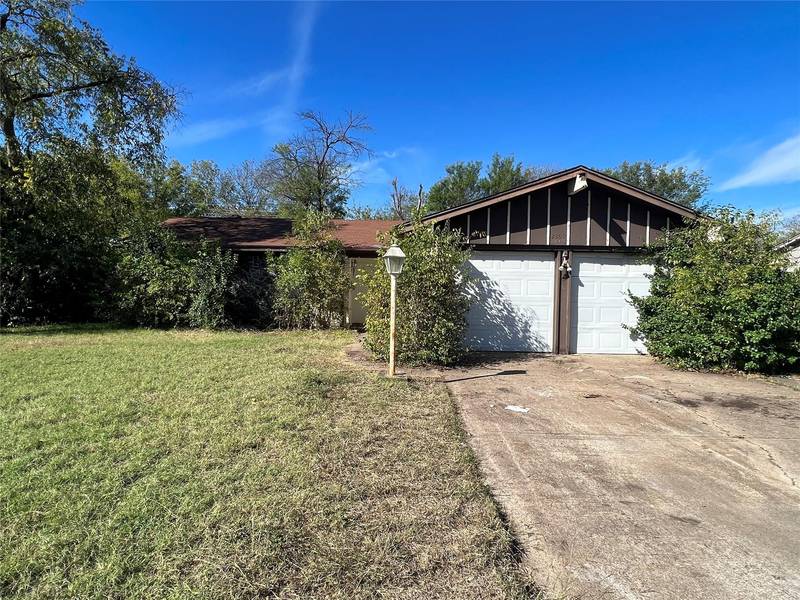 2309 Suffolk Lane, Lancaster, TX 75134