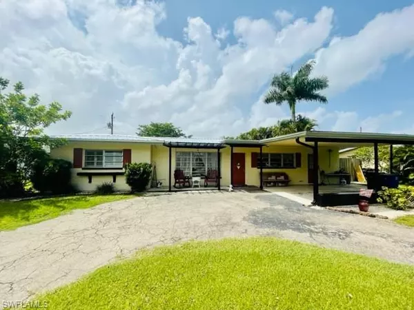 1444 Mandel RD, Fort Myers, FL 33919