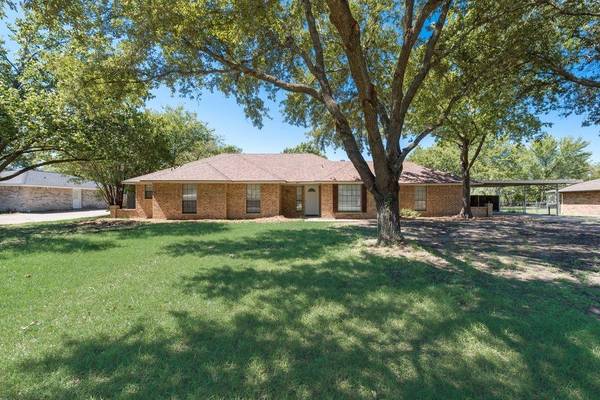 211 Prairie View Lane, Red Oak, TX 75154