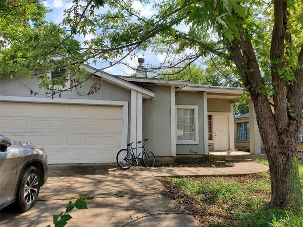 904 W 8th Street, Dallas, TX 75208