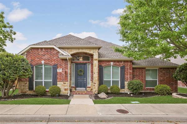 943 Briar Oaks Drive, Rockwall, TX 75087