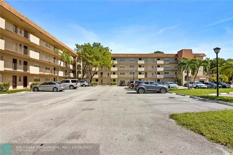 6061 N Falls Circle Dr  #202, Lauderhill, FL 33319