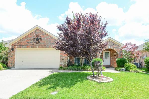 4422 Shady Elm Drive, Mansfield, TX 76063