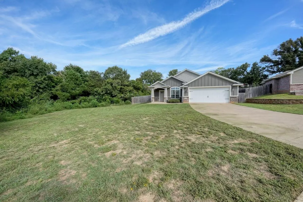 Lindale, TX 75771,105 Mission Crest Circle