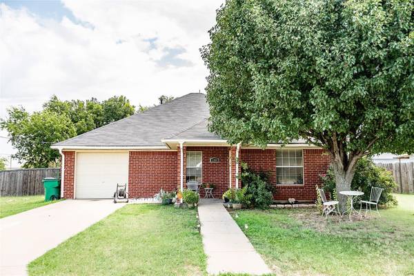 1304 Cooke Street,  Nocona,  TX 76255