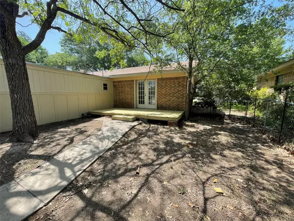 Coleman, TX 76834,1306 Westhill Lane