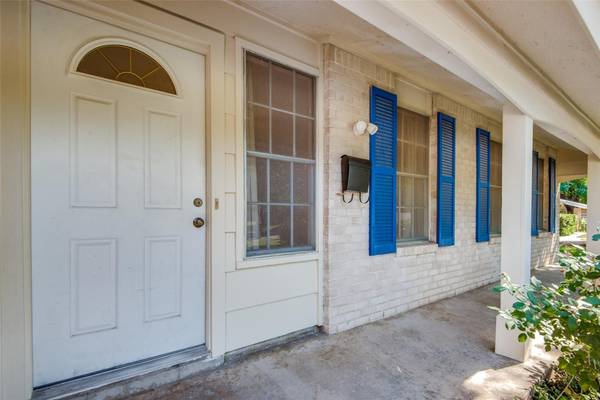 1214 McHam Street, Irving, TX 75062