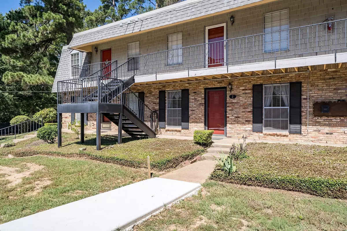 Longview, TX 75601,1600 N Seventh Street #3