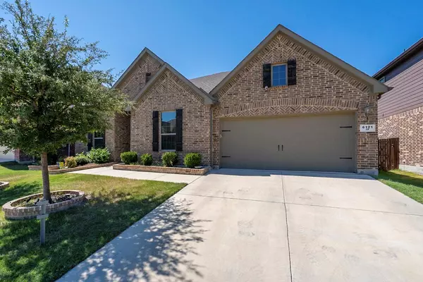 6121 Carr Creek Trail, Fort Worth, TX 76179