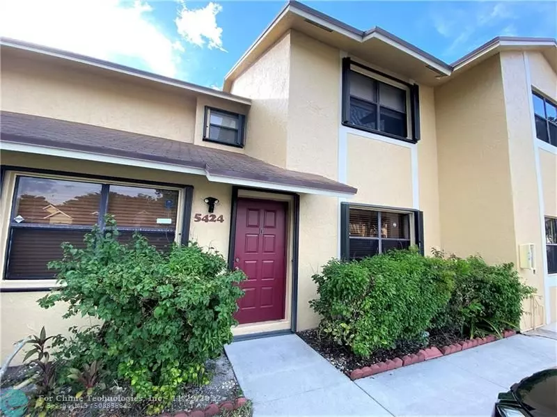 5424 Gate Lake Rd  #5424, Tamarac, FL 33319