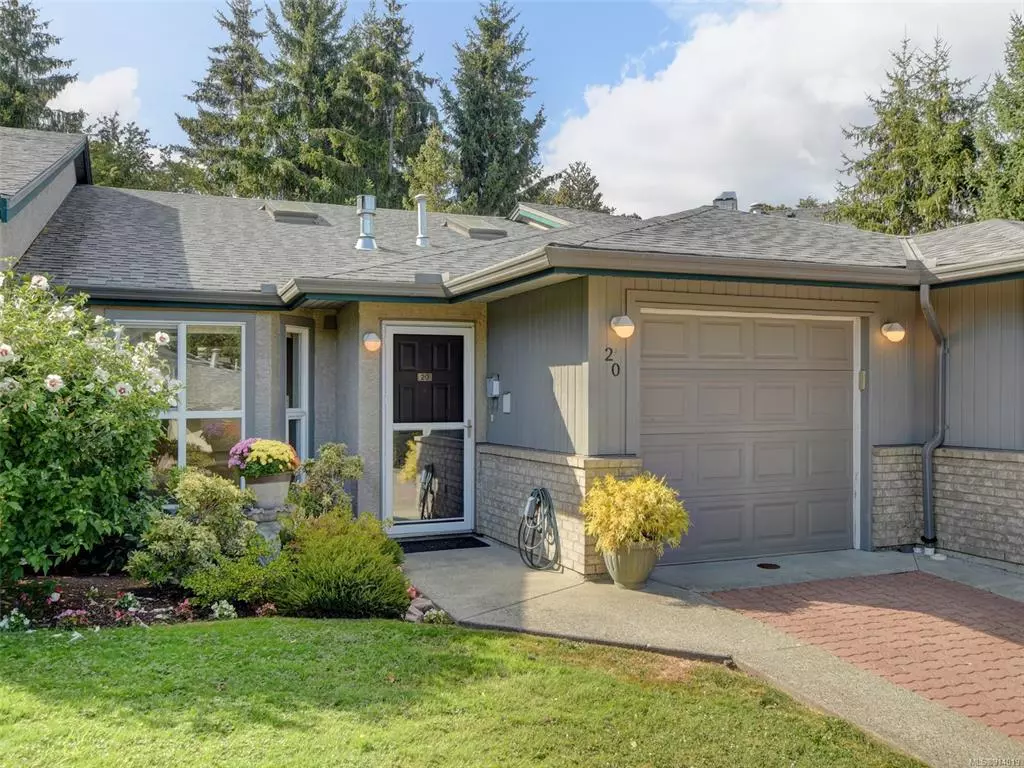 Saanich, BC V8P 5X9,1473 Garnet Rd #20