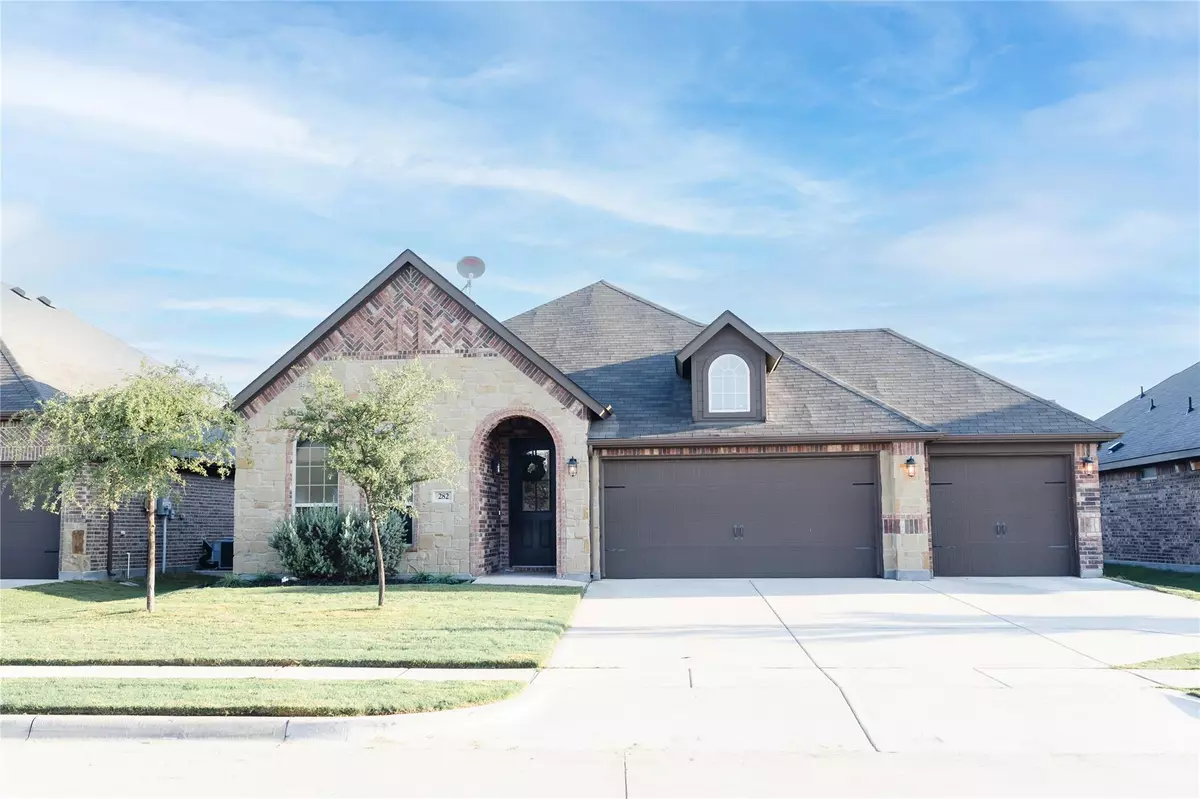 Justin, TX 76247,282 Pine Crest Drive