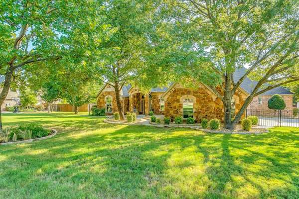 Weatherford, TX 76087,2213 Woodland Hills Lane