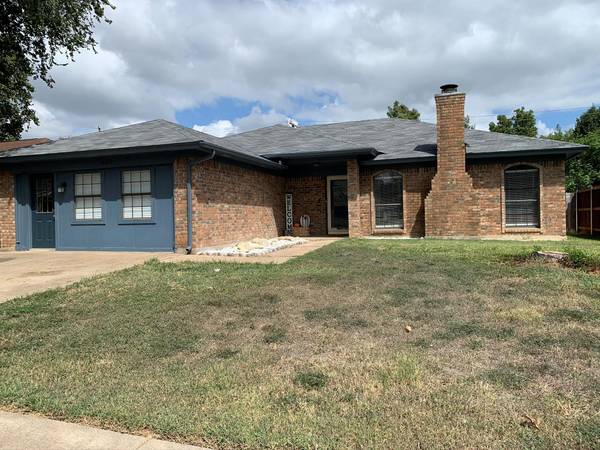 6465 High Lawn Terrace, Watauga, TX 76148